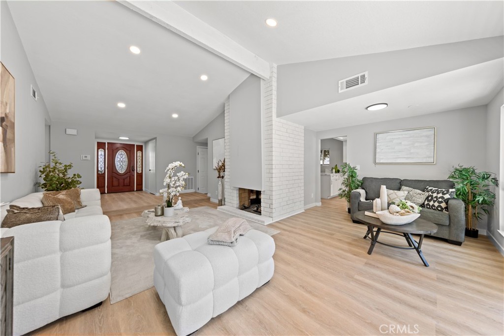 15369 Violetlane Way Property Photo 6