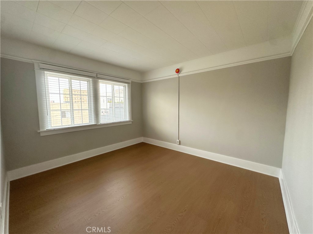 4656 Oakwood Ave Property Photo 6