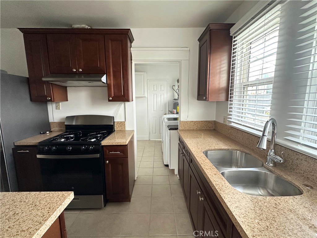 4656 Oakwood Ave Property Photo 9