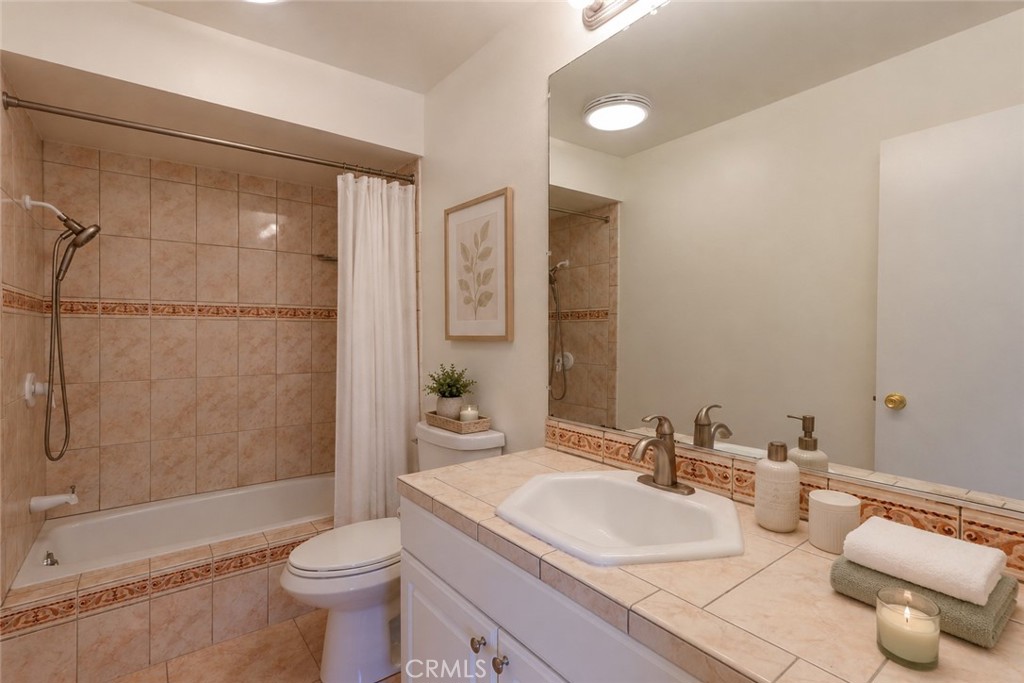 448 N Bellflower 216 Property Photo 10