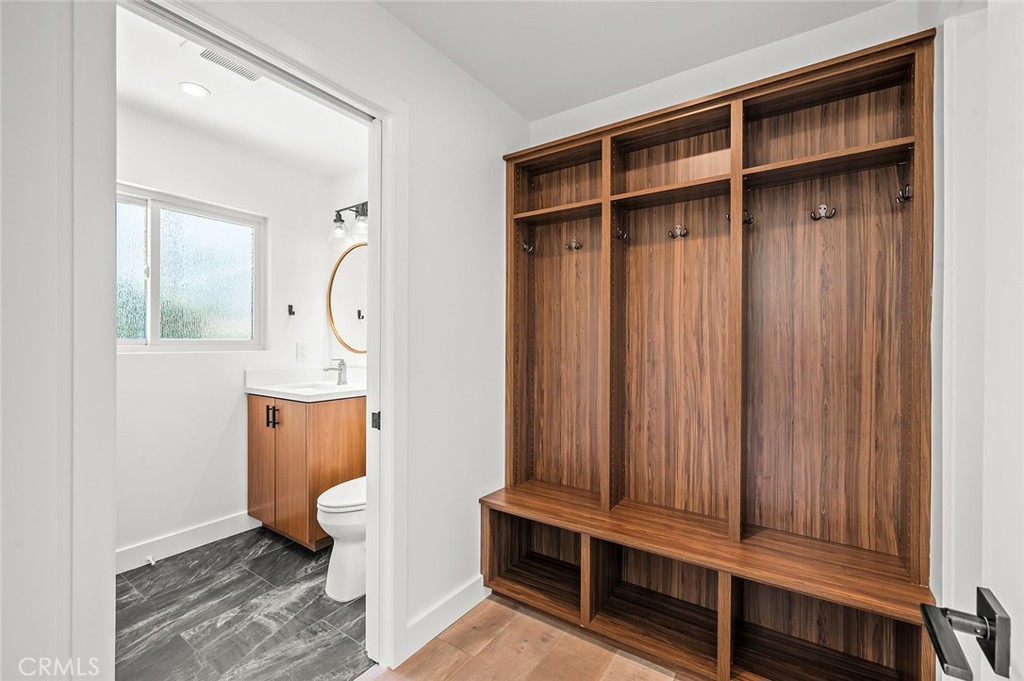 12361 Wembley Road Property Photo 9