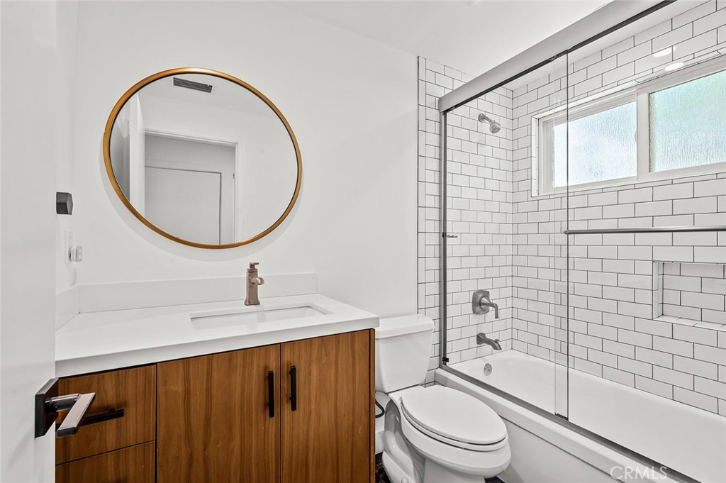 12361 Wembley Road Property Photo 23