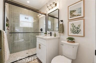 1334 N Sultana Property Photo 21