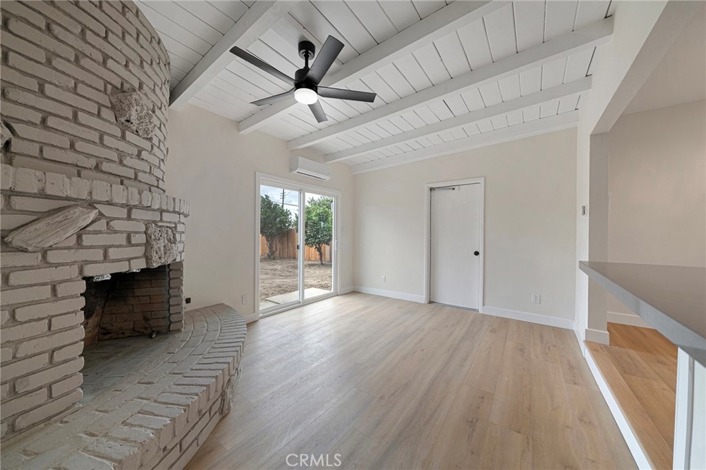 4508 Deland Property Photo 6