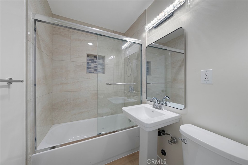 4508 Deland Property Photo 12