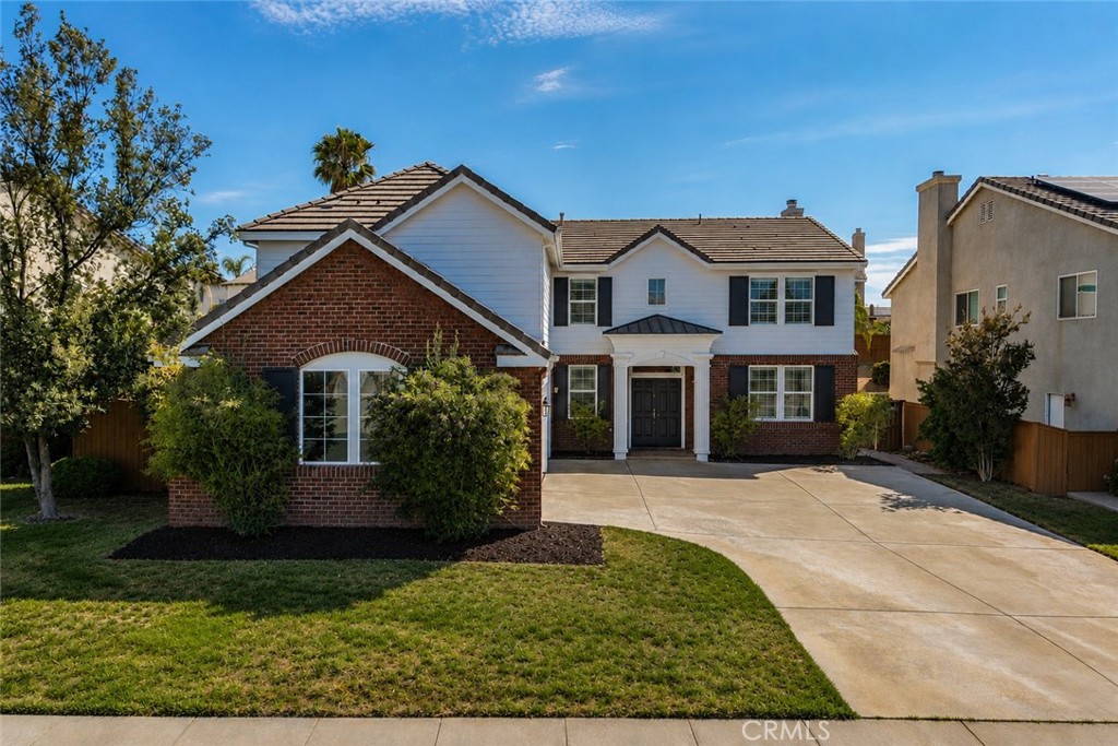 45084 Vine Cliff Property Photo 2