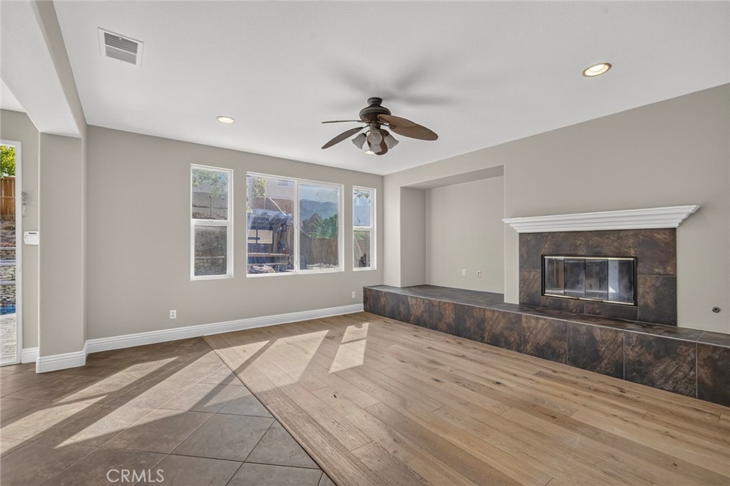 45084 Vine Cliff Property Photo 8
