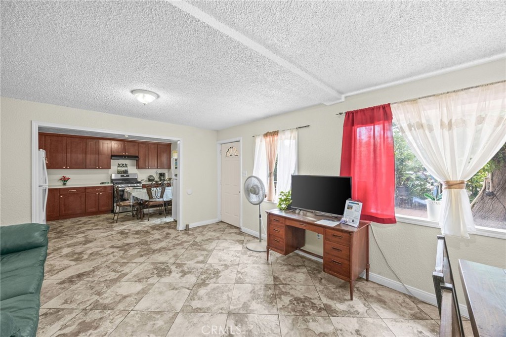 2554 N State Property Photo 1