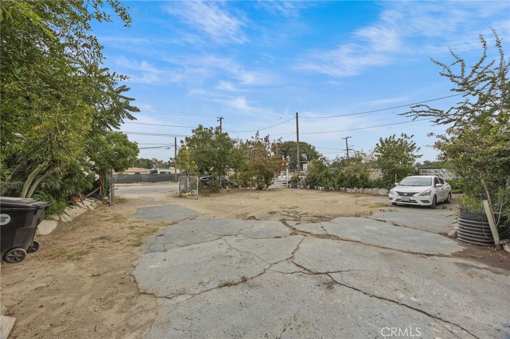 2554 N State Property Photo 15