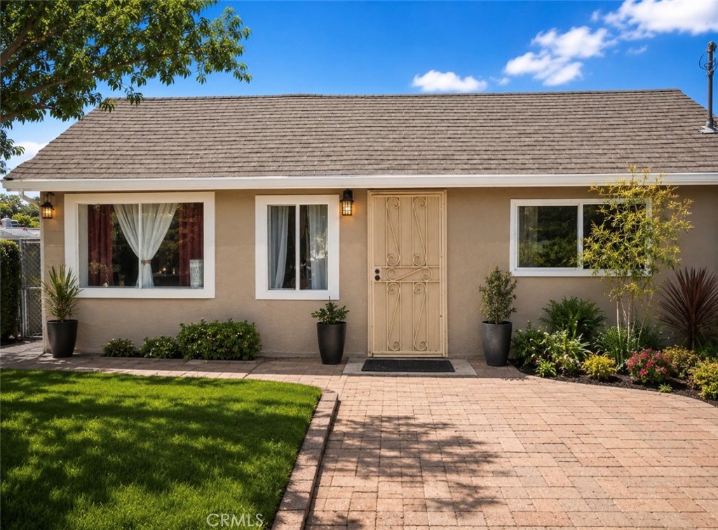 2554 N State Property Photo 17