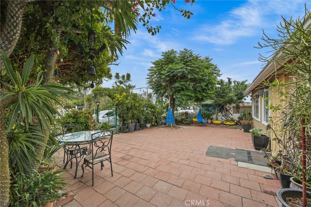 2554 N State Property Photo 18