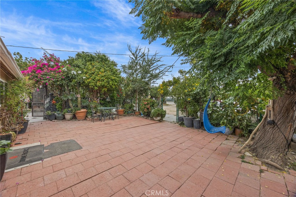 2554 N State Property Photo 19