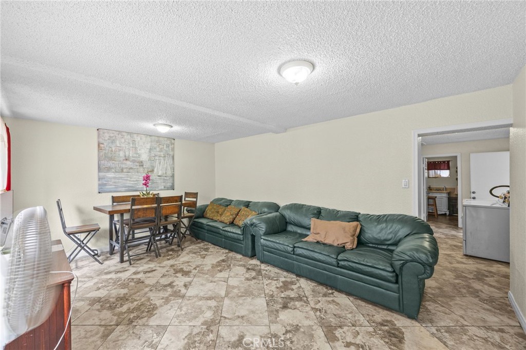 2554 N State Property Photo 20
