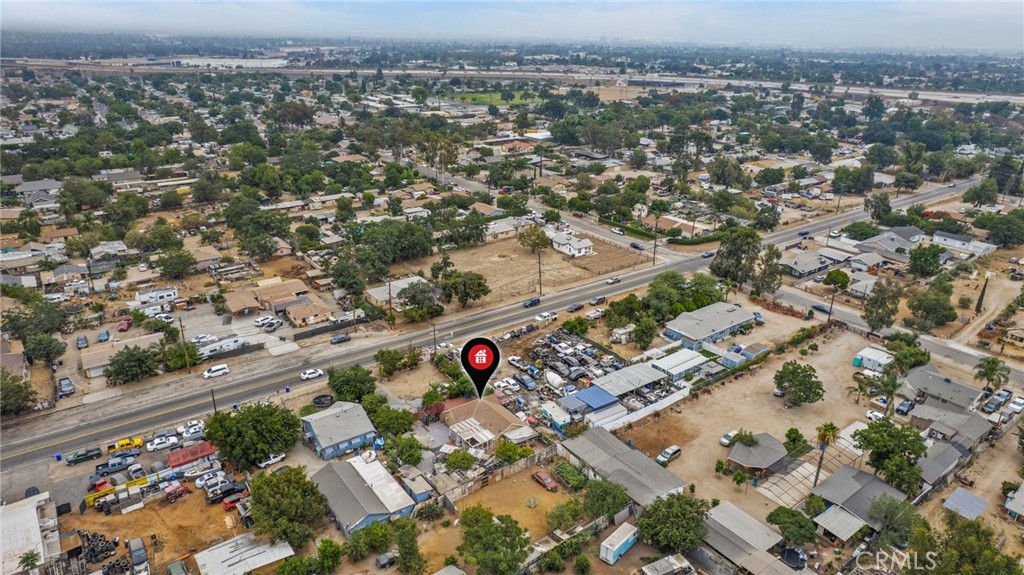 2554 N State Property Photo 28