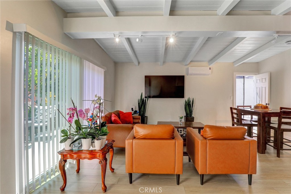 5315 Inglewood Blvd Property Photo 4