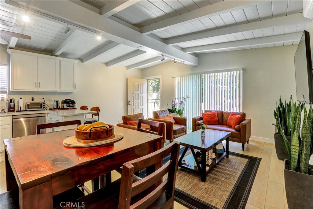 5315 Inglewood Blvd Property Photo 8