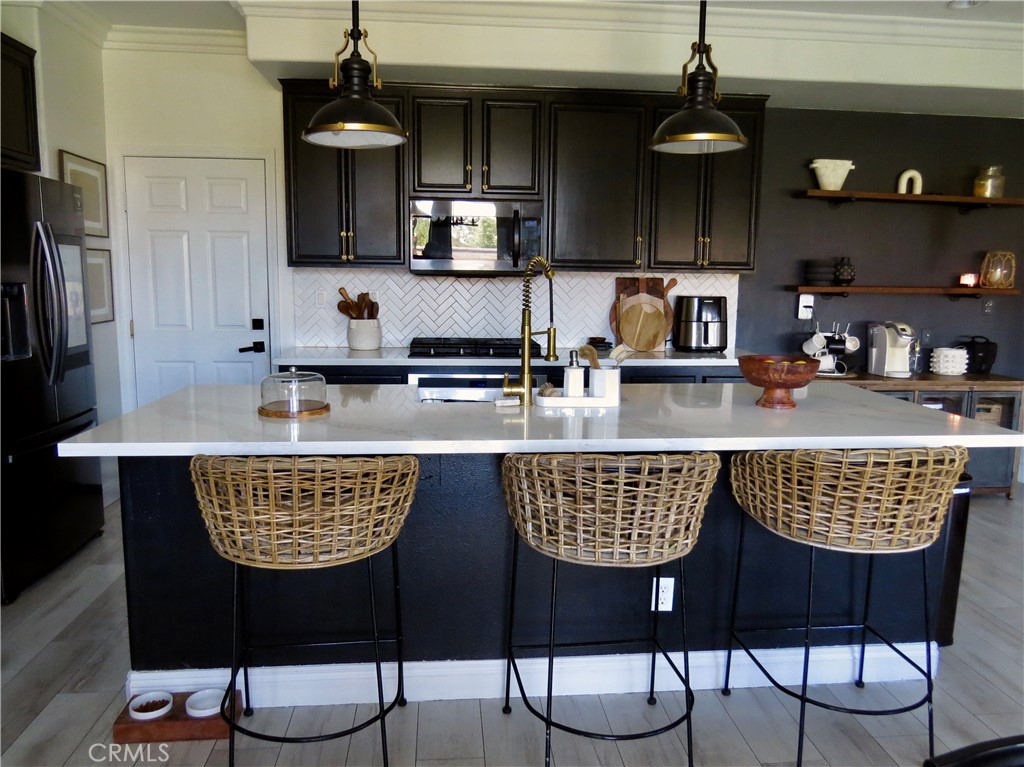 13140 Monrovia Property Photo 4