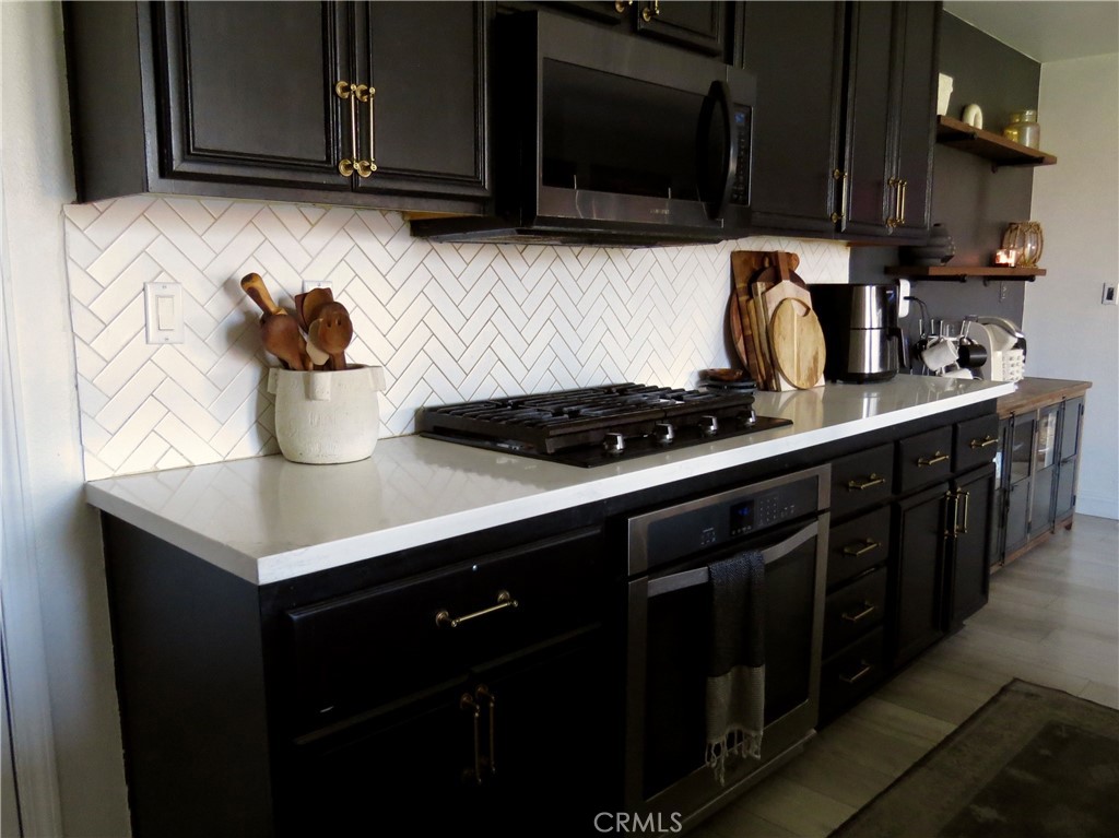 13140 Monrovia Property Photo 5