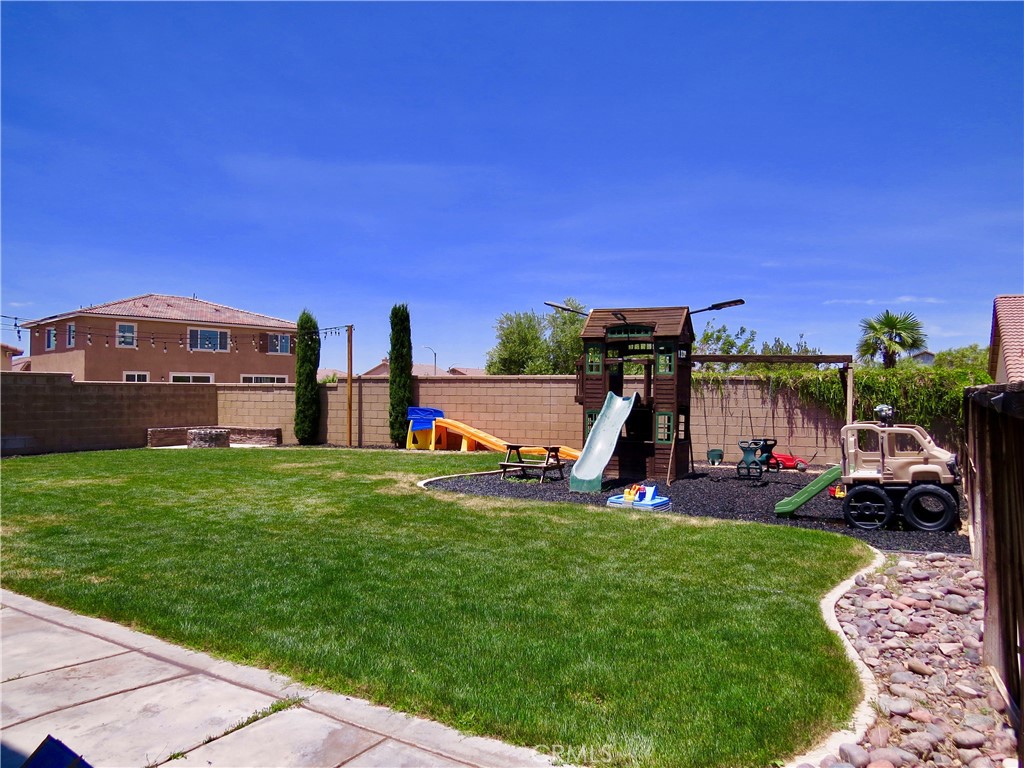 13140 Monrovia Property Photo 30