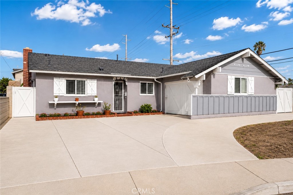 17472 Waal Circle Property Photo 1