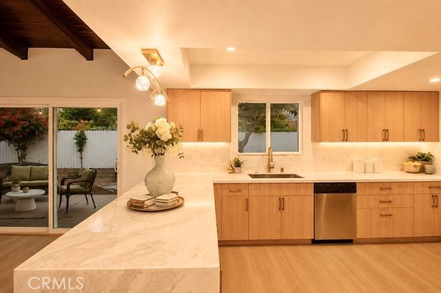 315 S Agate Property Photo 8