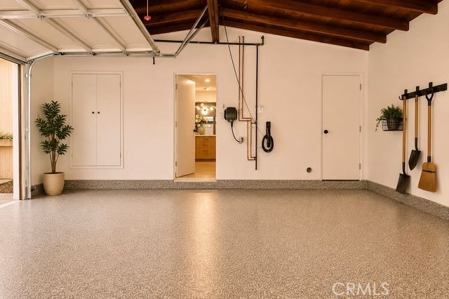 315 S Agate Property Photo 15