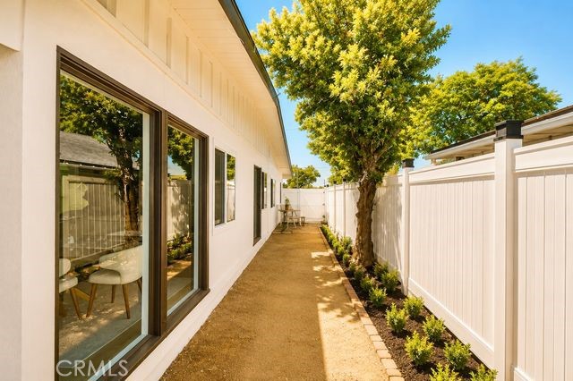 315 S Agate Property Photo 18