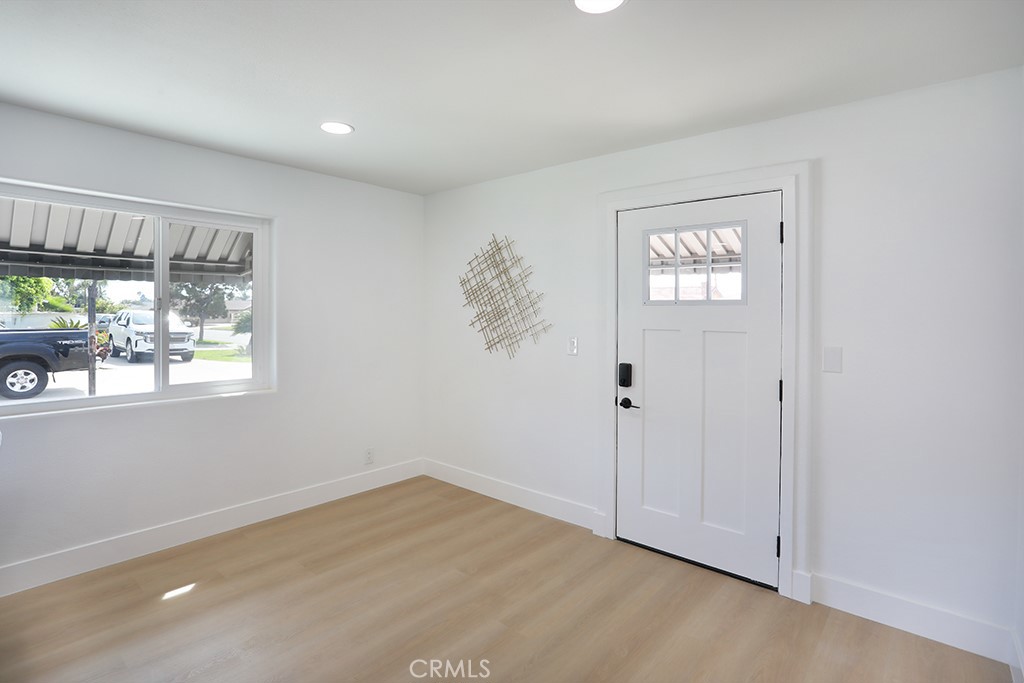 11052 Faye Avenue Property Photo 3