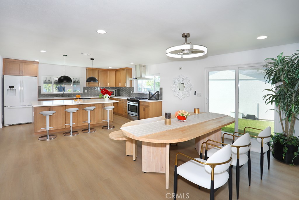 11052 Faye Avenue Property Photo 13