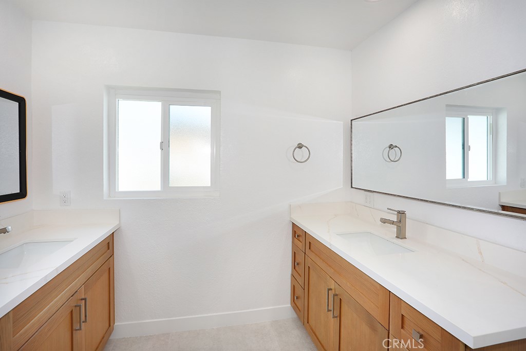 11052 Faye Avenue Property Photo 16