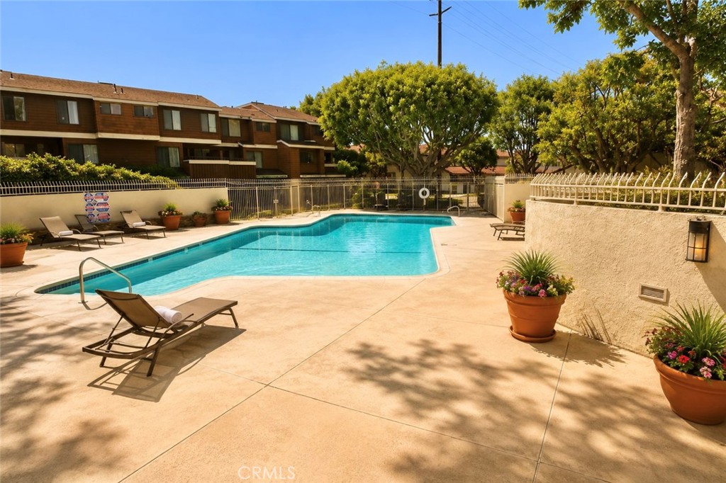 13110 Creek View 202 Property Photo 6