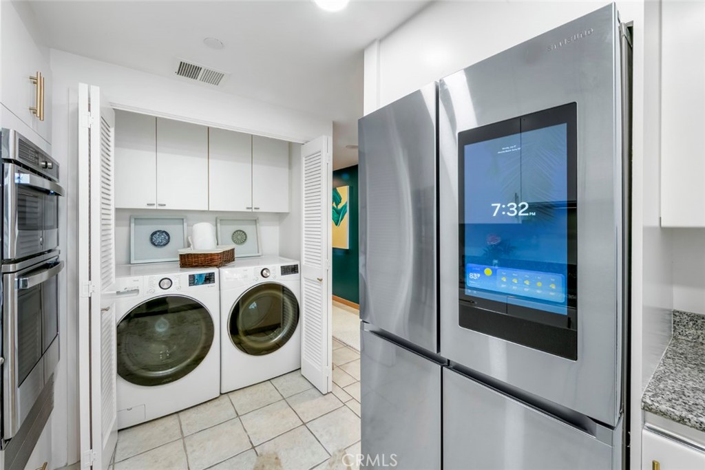 850 E Ocean Boulevard 205 Property Photo 19