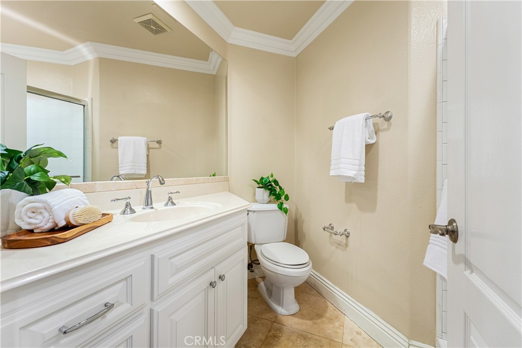 970 S Barton Court Property Photo 46