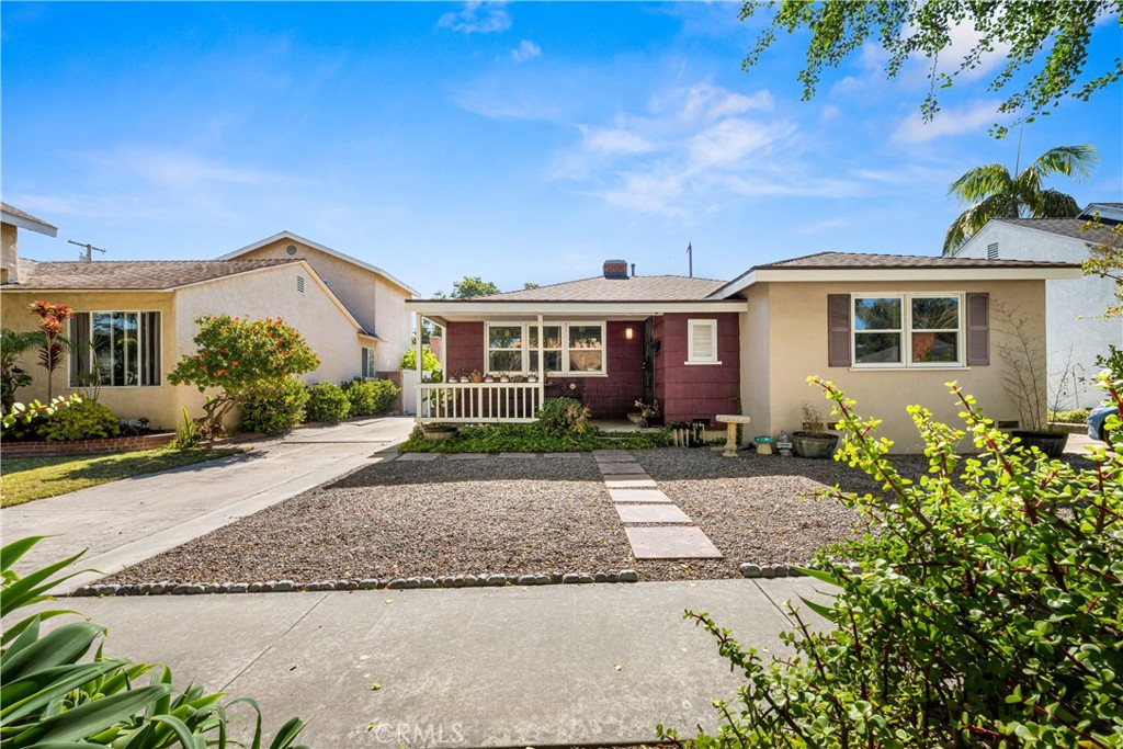 5922 Hayter Property Photo 1