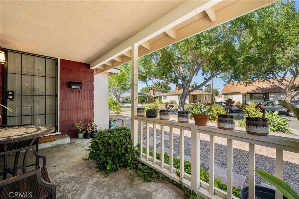 5922 Hayter Property Photo 2