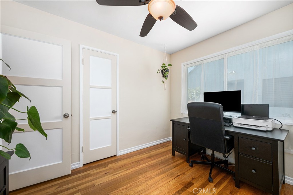5922 Hayter Property Photo 13