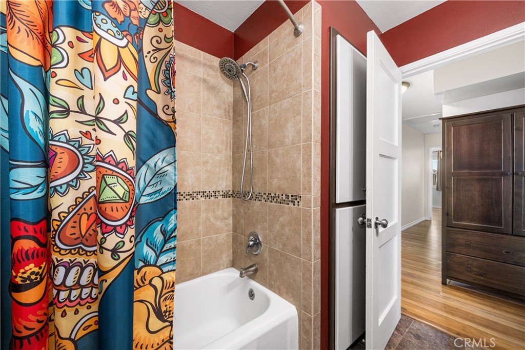 5922 Hayter Property Photo 17