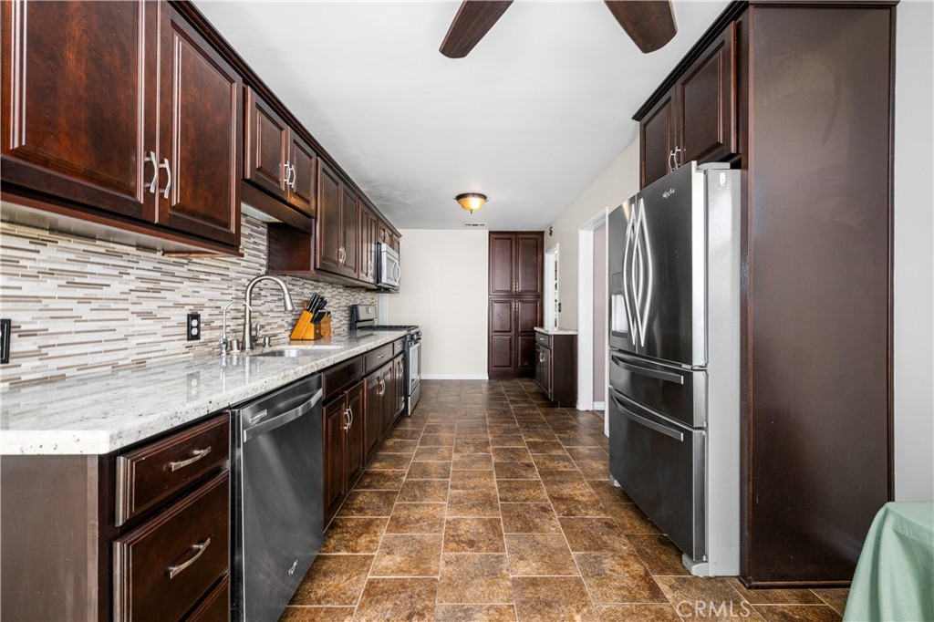 5922 Hayter Property Photo 21