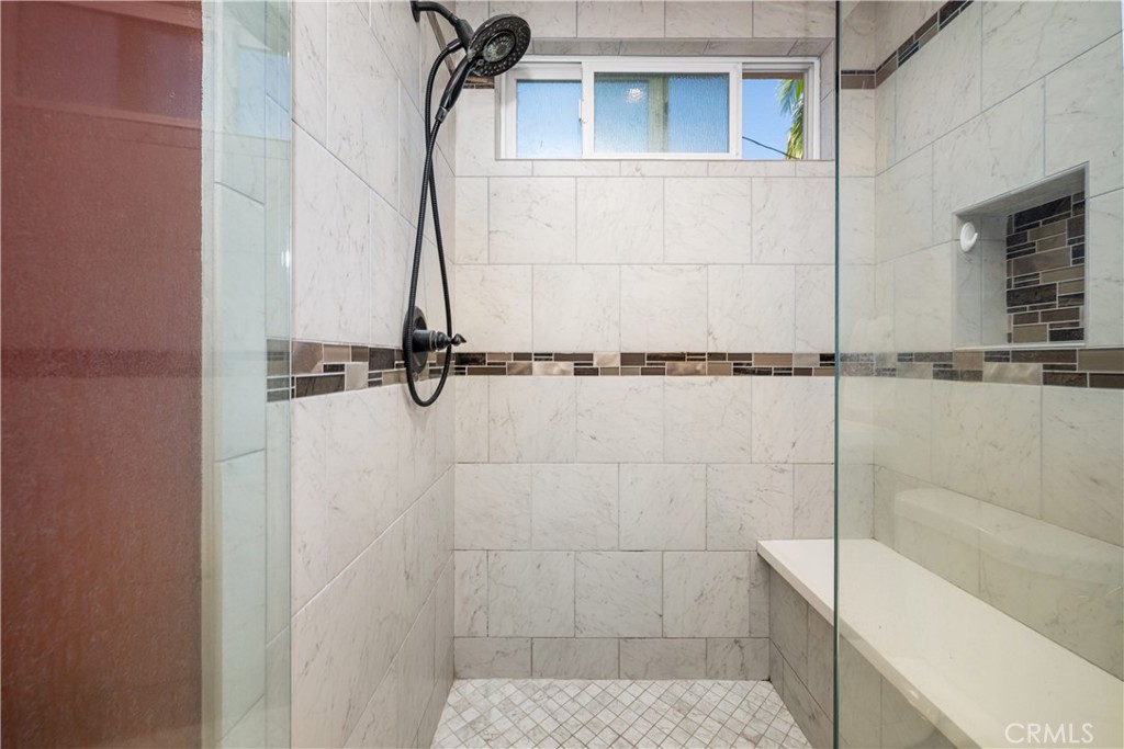 5922 Hayter Property Photo 31