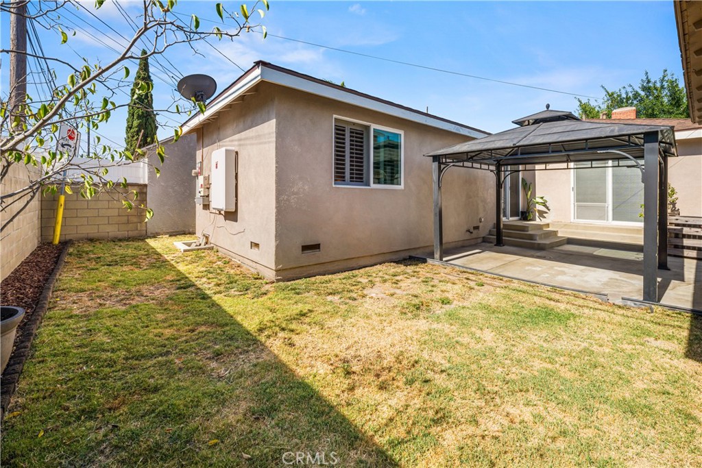 5922 Hayter Property Photo 36