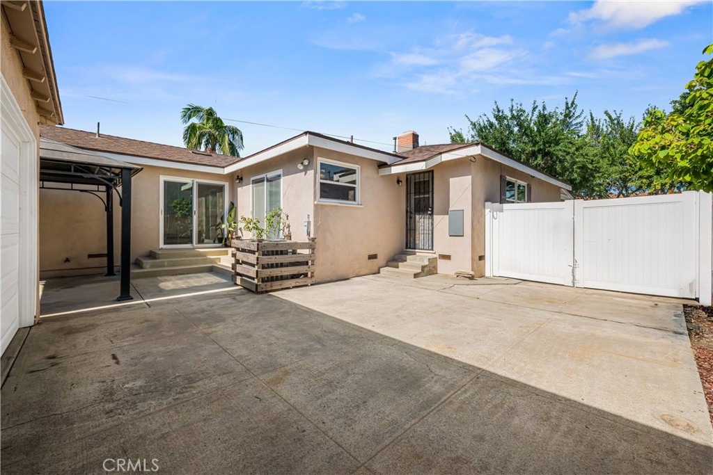 5922 Hayter Property Photo 40