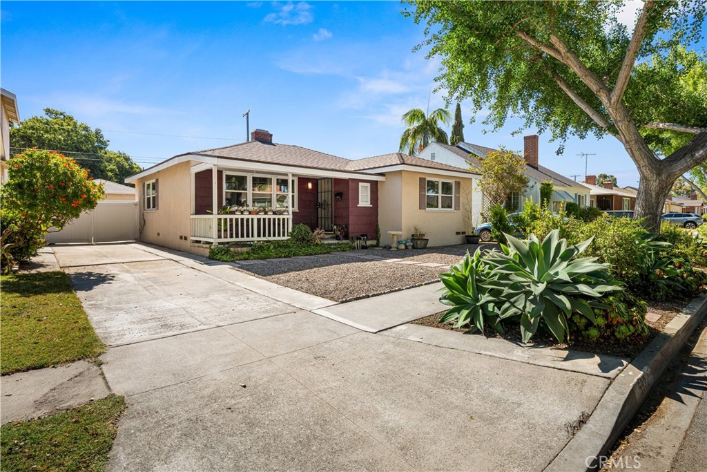 5922 Hayter Property Photo 42