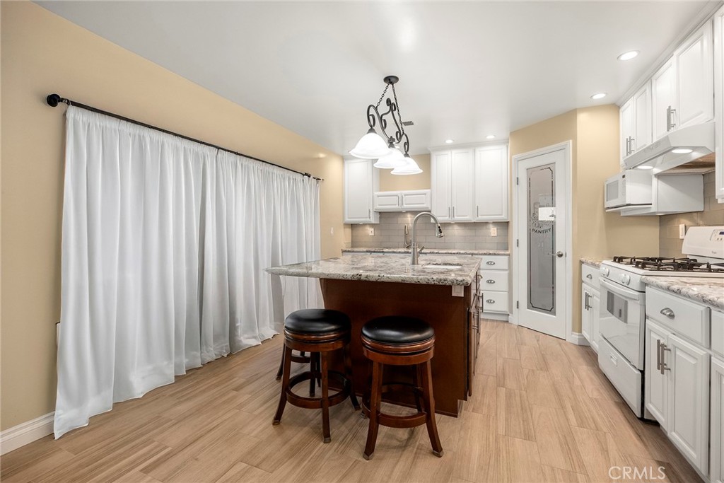 945 Glencliff Property Photo 8