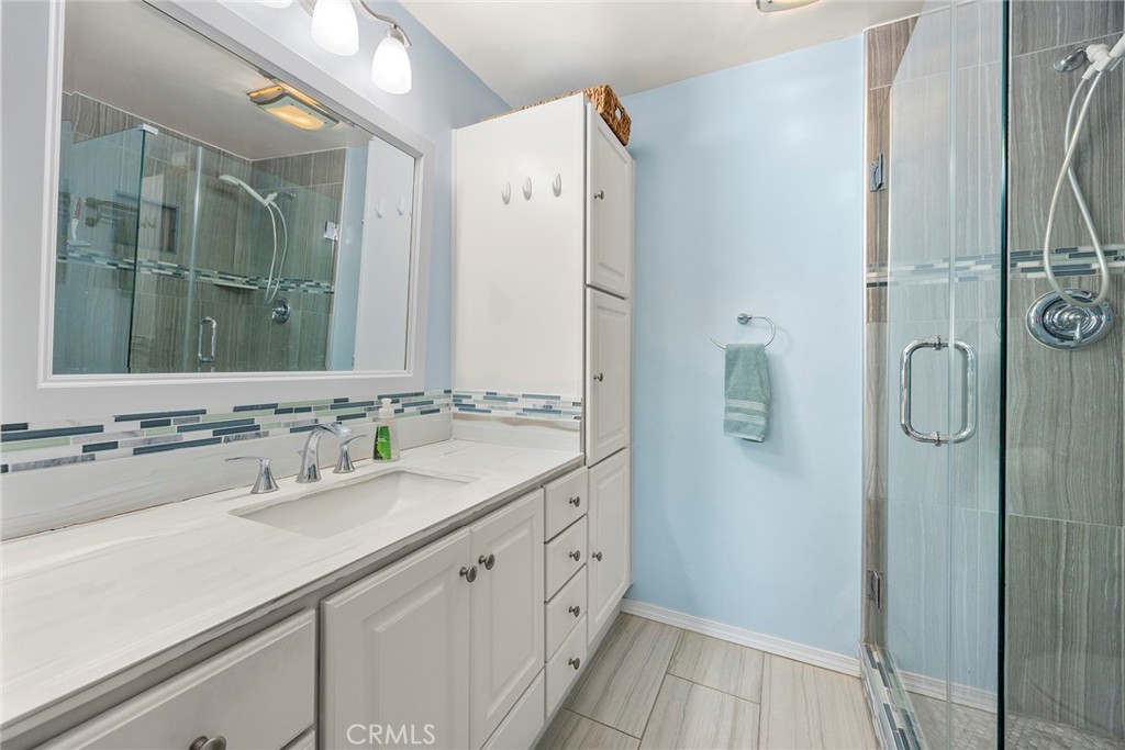 945 Glencliff Property Photo 14