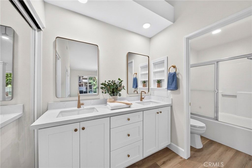 20745 E Crest Property Photo 32