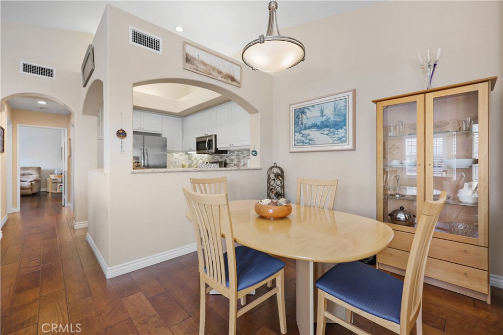7 Emeraude Property Photo 1