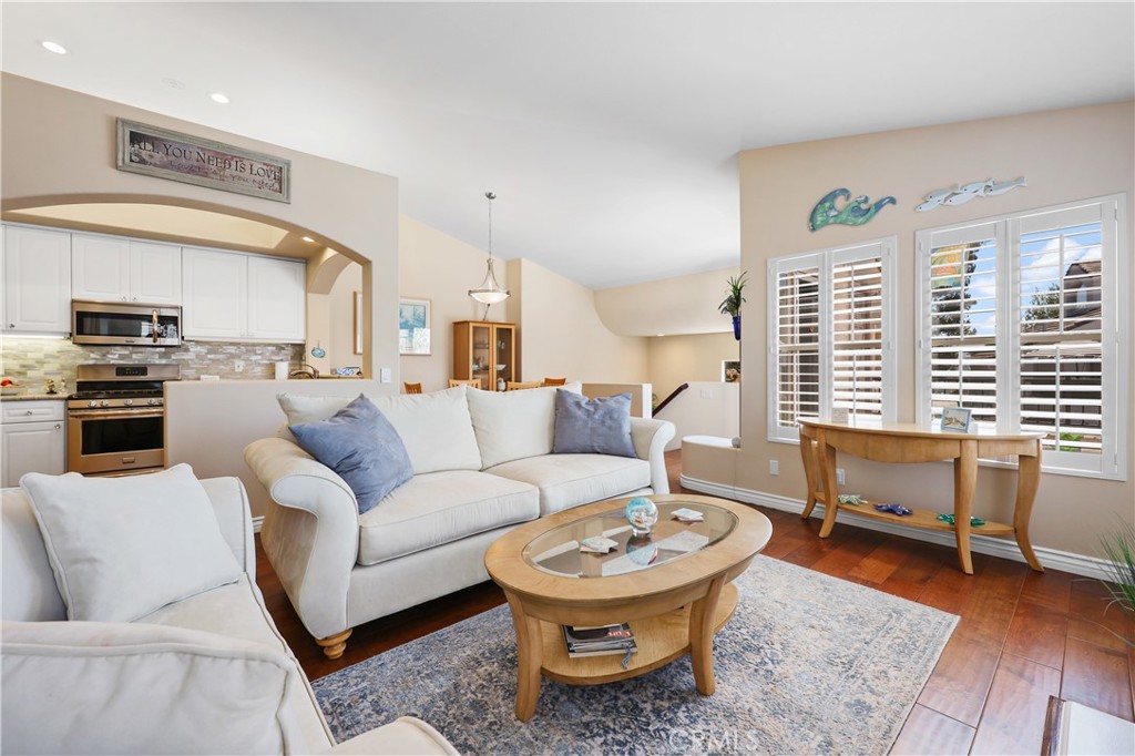 7 Emeraude Property Photo 7