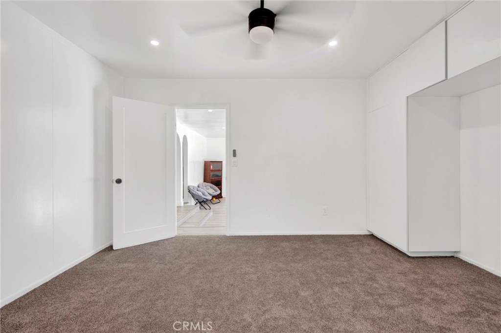10236 Mattock Avenue Property Photo 9