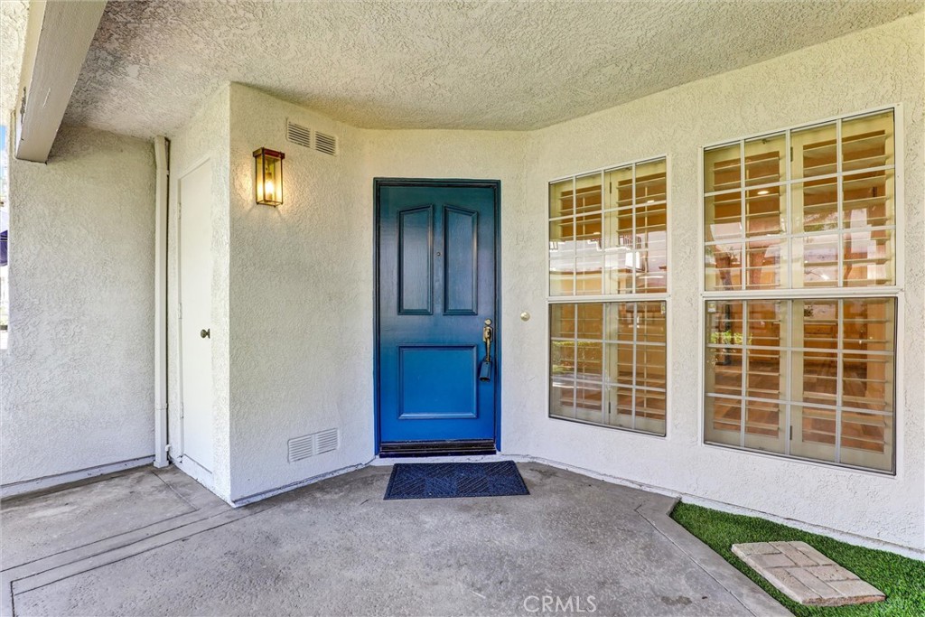 27343 Nicole Dr Property Photo 5