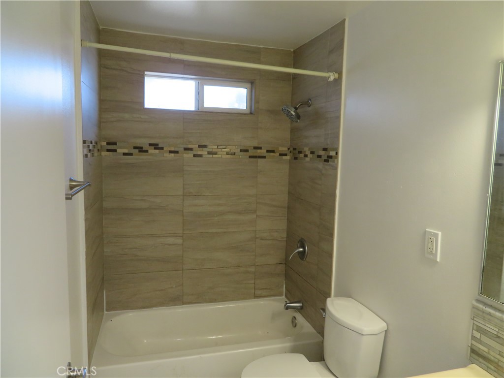 6506 Denver Ave. Property Photo 14